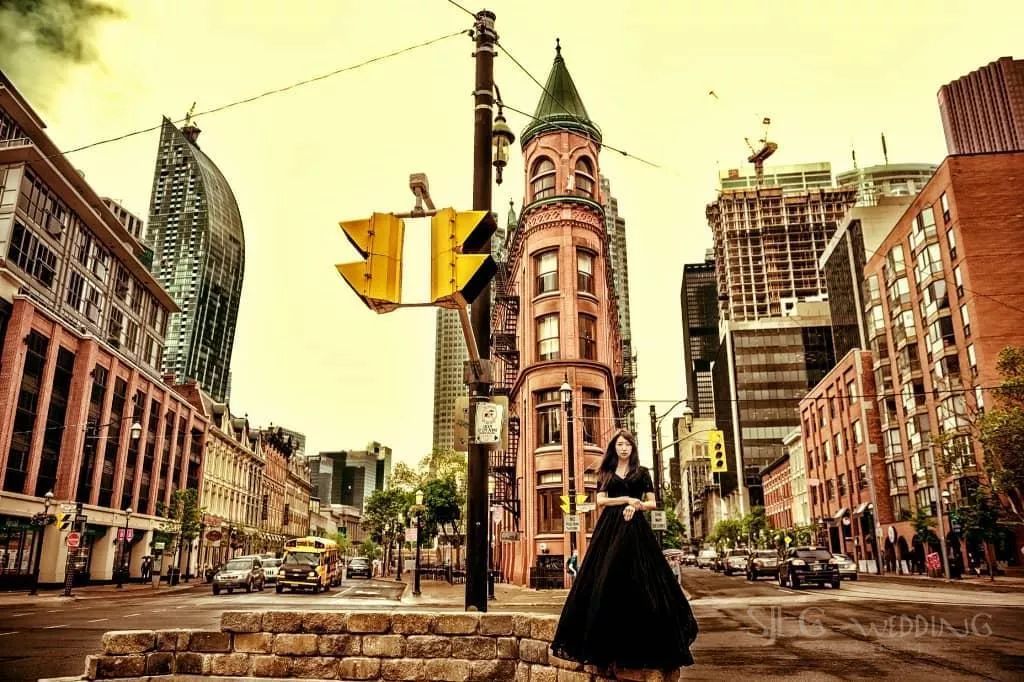 toronto-gooderham-building-1024x682-視覺流感CanadaTorontoPre-weddingPhotography加拿大海外婚紗攝影@OverseasPre-WeddingPhotoCanadaToronto加拿大多倫多拍婚紗攝影