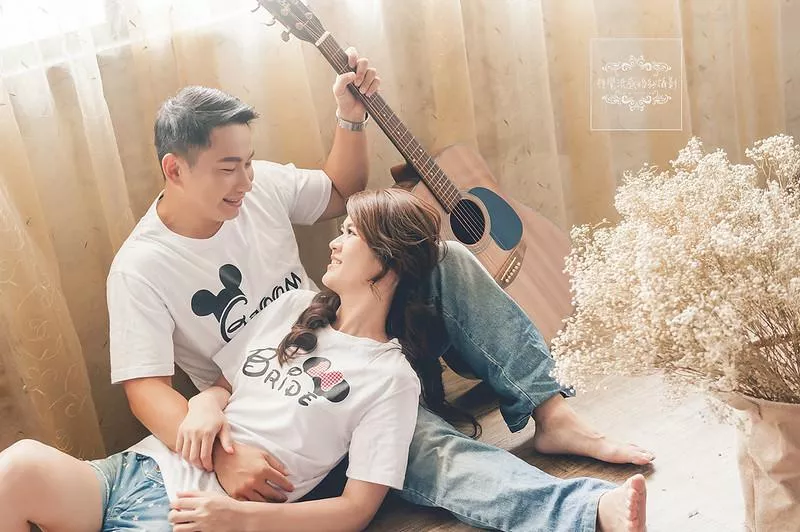 新北推薦攝影棚拍婚紗,中和巷子內攝影棚租借,視覺流感婚紗攝影專屬棚-#巷子內攝影棚,#視覺流感婚紗攝影工作室,#立體花牆,#歐式水果攤,#酒吧,#花牆,#書房,#自然光,#廢墟,#地窖,#吧檯,#磚牆實景棚,#商攝網拍,#Cosplay,#婚紗攝影,#新北市棚,#台北棚,#歌手MV棚,#孕婦寫真棚拍,#閨蜜婚紗
