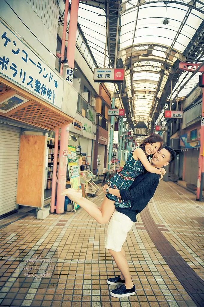 海外婚紗攝影,日本那霸拍婚紗,沖繩國際通街景旅拍,推薦視覺流感攝影-海外婚紗攝影|日本那霸|沖繩國際通街景