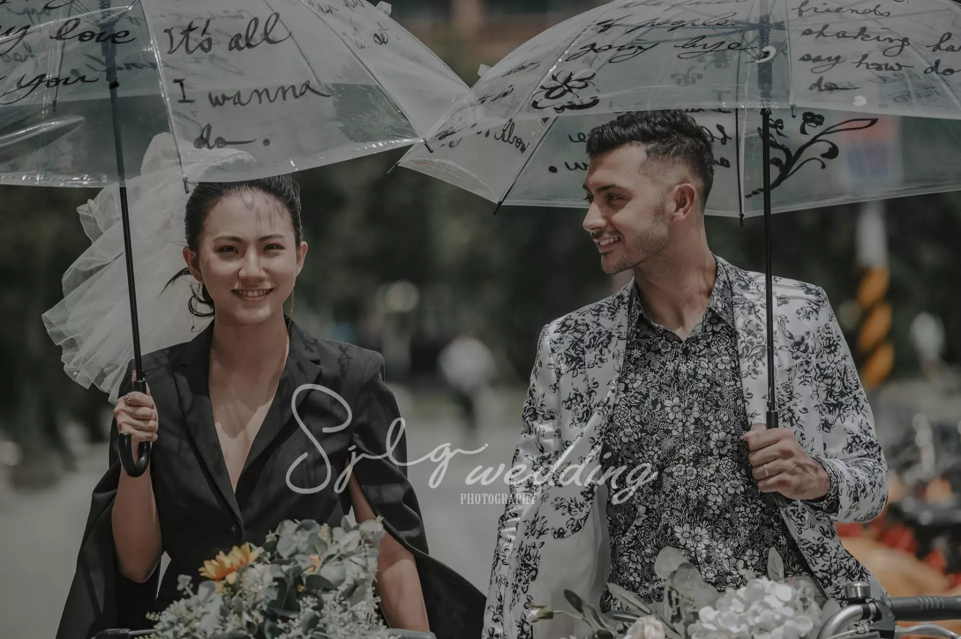 板橋拍婚紗,中和推薦婚紗攝影,板橋車站攝影,美式婚紗,推薦視覺流感-婚紗攝影台北|美式輕婚紗|個性街景潮流-巷子內攝影棚