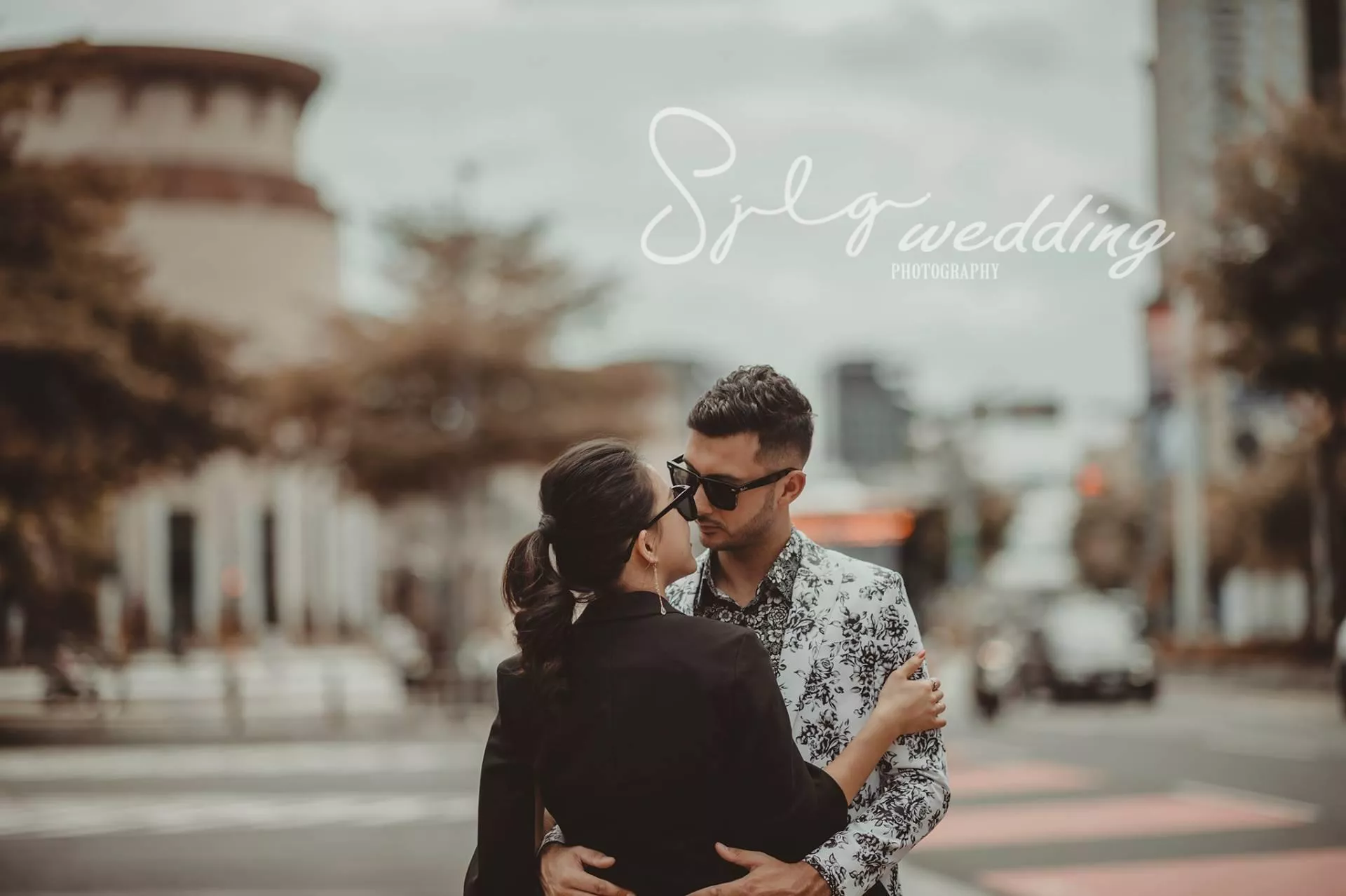 婚紗攝影景點推薦|板橋公車站麗寶百貨廣場|美式街拍-婚紗攝影景點推薦|板橋公車站麗寶百貨廣場|美式街拍