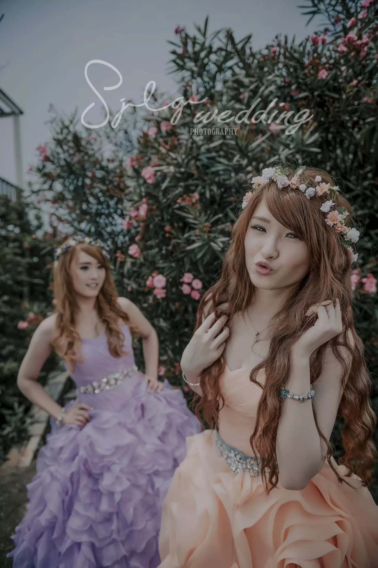 推薦中和視覺流感婚紗,閨蜜寫真婚紗,姊妹照-巷子內攝影棚|閨蜜照婚紗寫真|清新自然幸福