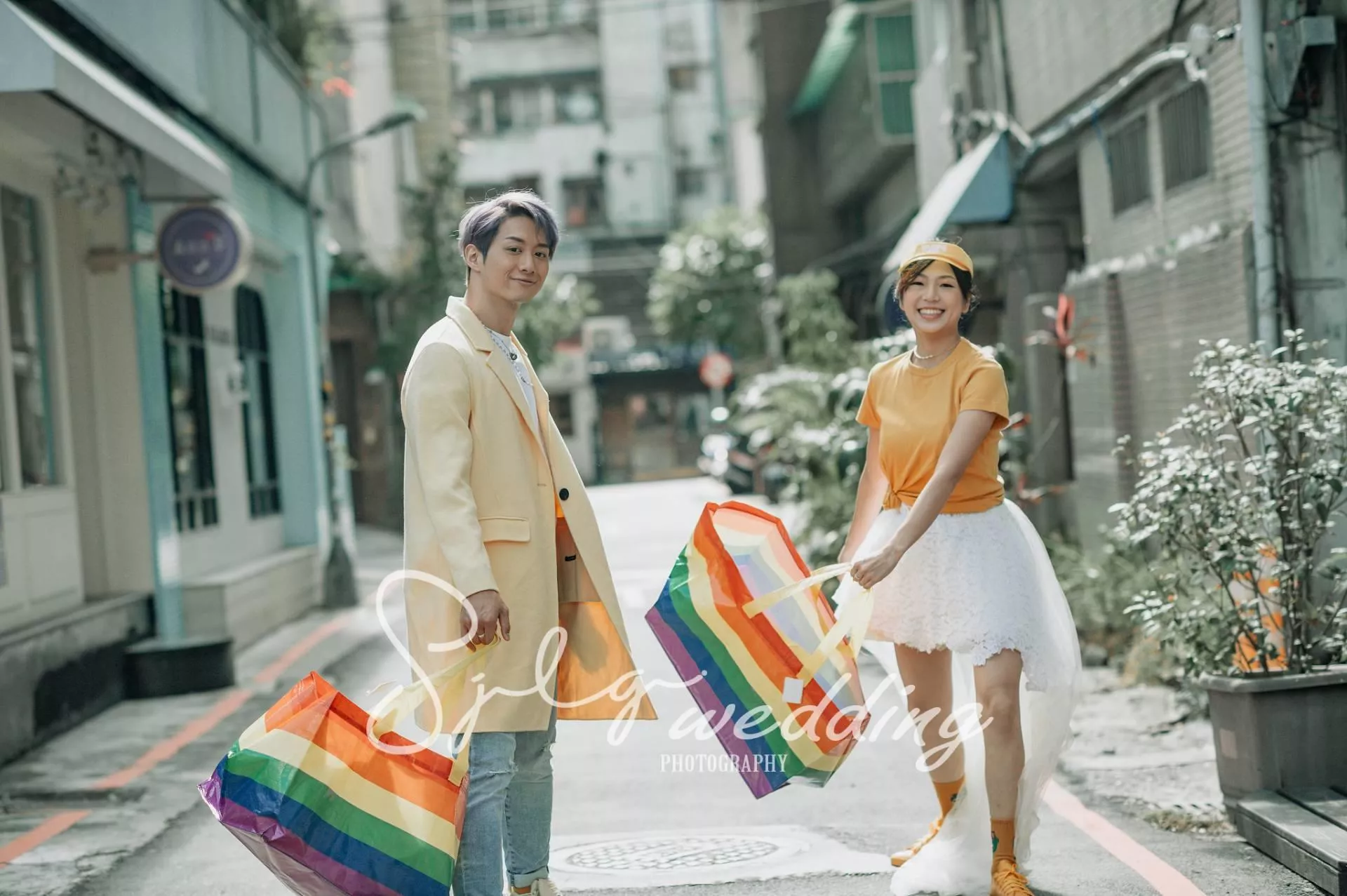 拍婚紗推薦|韓風婚紗|自然系婚紗|美式清新|活潑甜蜜婚紗|唯美婚紗|視覺流感攝影|手工禮服-婚紗攝影精選作品|美式街頭|台潮繽紛|電影情境|童趣雜誌
