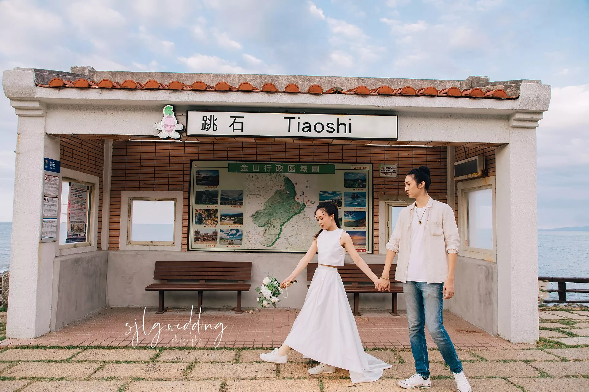 視覺流感婚紗攝影工作室唯一推薦-金山跳石拍婚紗|新北推薦婚紗攝影景點|小清新互動婚紗|