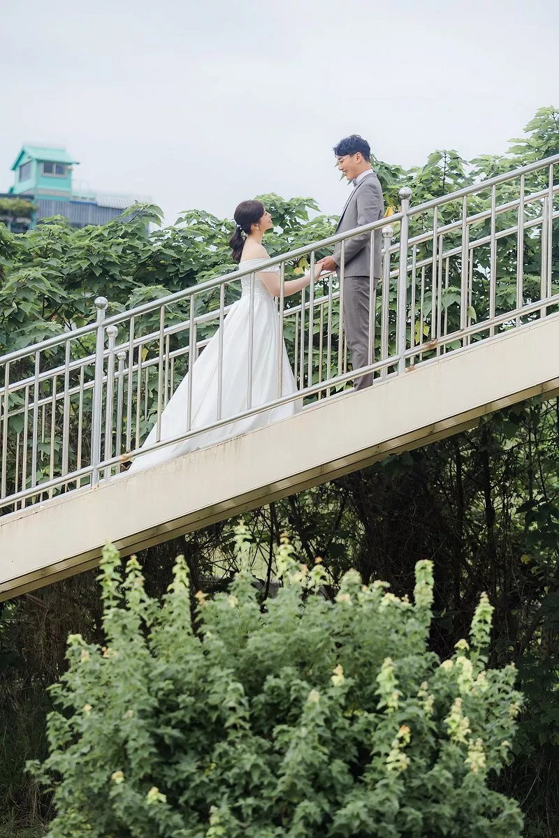 #婚紗攝影,#手工禮服租借,#閨蜜寫真婚紗,#個人寫真藝術照,#巷子內攝影棚出租,#海外婚紗,#婚禮紀錄,#新娘秘書,#孕婦照孕婦寫真,#台北婚紗推薦,#板橋婚紗推薦,#中和婚紗推薦,#婚紗照價格,#婚紗包套(24)-視覺流感婚紗攝影新人精選(A)|韓風|自然|個性|美式|活潑|甜蜜|溫馨|婚紗作品