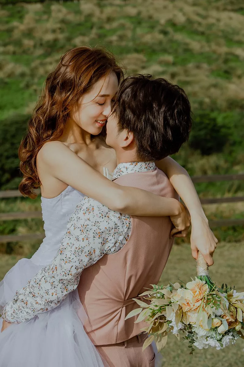 #婚紗攝影,#手工禮服租借,#閨蜜寫真婚紗,#個人寫真藝術照,#巷子內攝影棚出租,#海外婚紗,#婚禮紀錄,#新娘秘書,#孕婦照孕婦寫真,#台北婚紗推薦,#板橋婚紗推薦,#中和婚紗推薦,#婚紗照價格,#婚紗包套(74)-視覺流感婚紗攝影新人精選(A)|韓風|自然|個性|美式|活潑|甜蜜|溫馨|婚紗作品